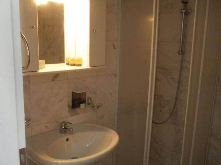 Limani Apartments Плакіас Екстер'єр фото